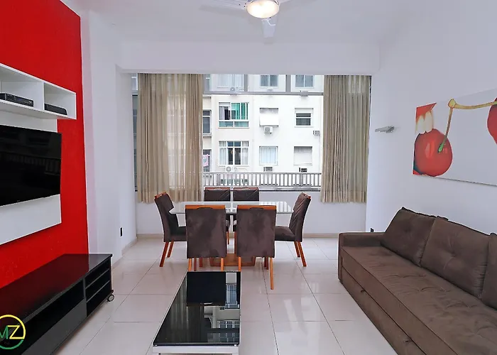 Apartamento moderno de 3 quartos com vista mar para 7 pessoas em Copacabana!
